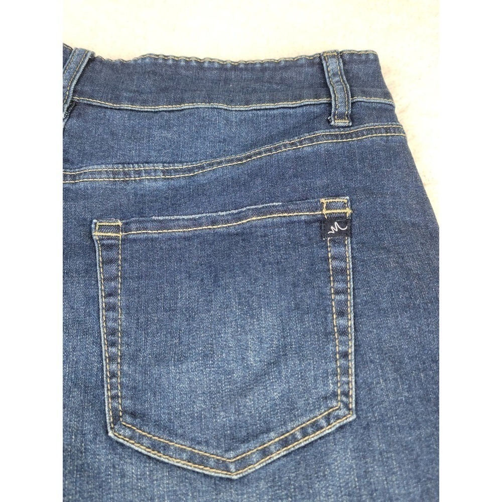 NWT Maurices M Jeans High Rise Distressed Denim Shorts Crochet Lace Trim Size 12 - Picture 11 of 11